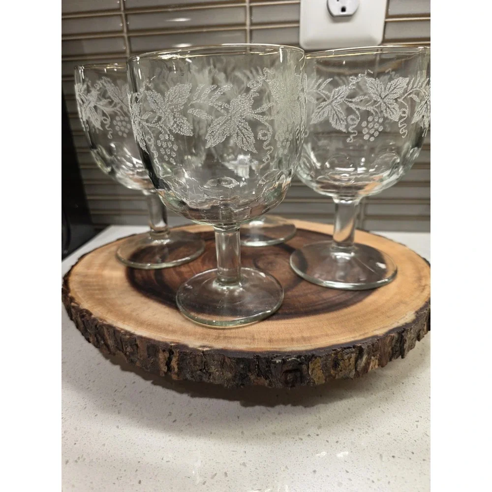 VTG Lot Of 4 Bartlett Collins Thumbprint Etched Grapes & Leaves Goblets 1940s